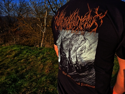 SVARTISKHYSTERIK - Zweites Blut T-Shirt Size XL