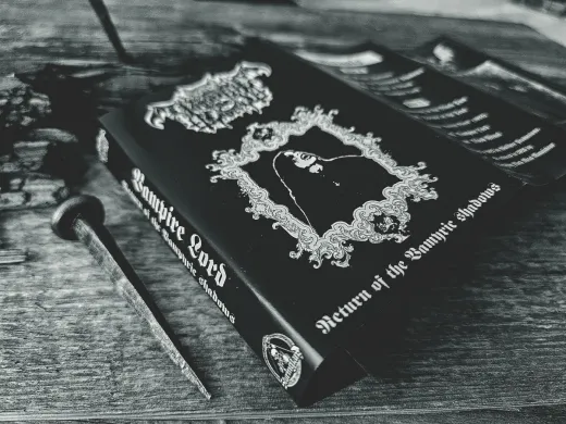 VAMPIRE LORD - Return of the Vampyric Shadows Tape Totensack &quote;Purple&quote;