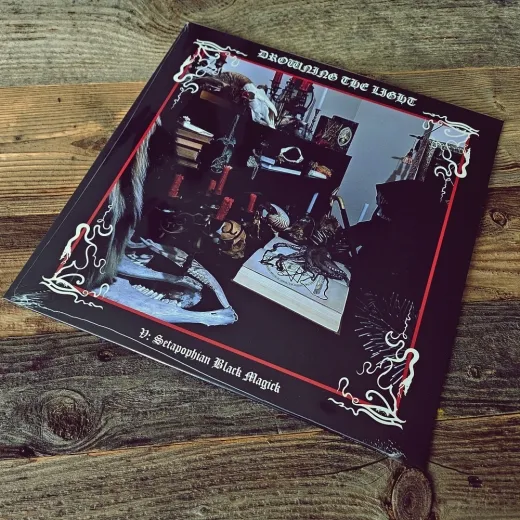 DROWNING THE LIGHT - Conquer or Serve 5er Vinyl Boxset + Booklet (Black)